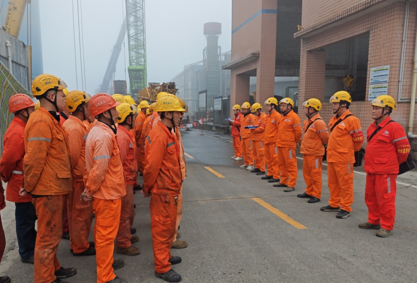 星光奋进路 方圆红旗耀 ——弘旭公司十二月攻坚纪实(图2)